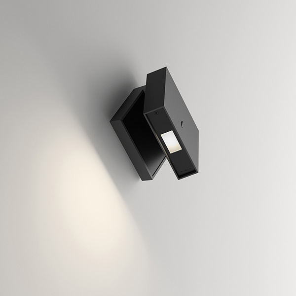 Alpha 7940 Wall Lamp